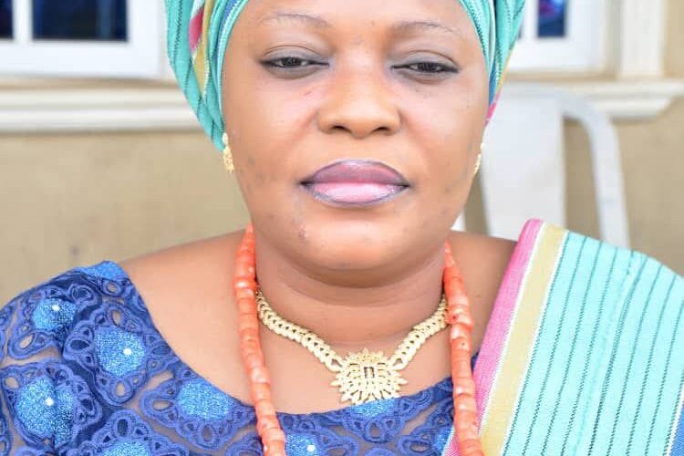 Gov Commiserates With Saki Monarch Over Wife’s Demise